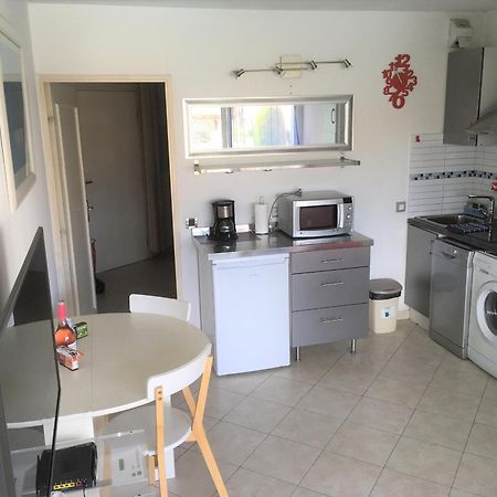 Agreable Appartement 4 Personnes A Villeneuve-Loubet Plage, Piscine, Mer, Commerces A Proximite Exterior photo